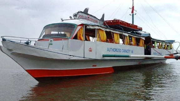 Boat Bangka Fiber Glass 80 seater