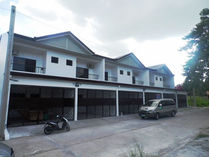 6Units Townhouse/Apartment for Sale in Friendship Angeles City