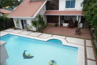 Five Bedroom with pool house and Lot for Rent in Angeles City.