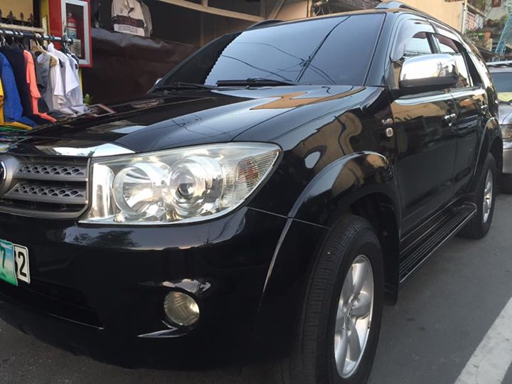 toyota fortuner 2010 G diesel matic