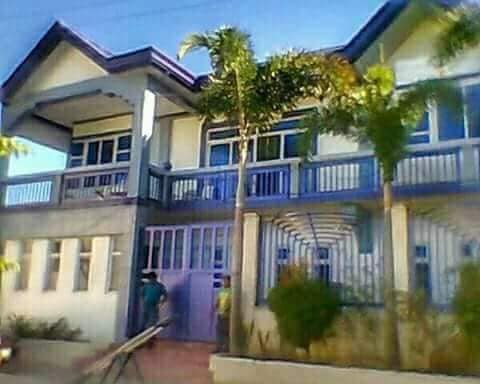For sale house and lot with pool Two storey house…