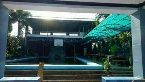 For sale house and lot with pool Two storey house…
