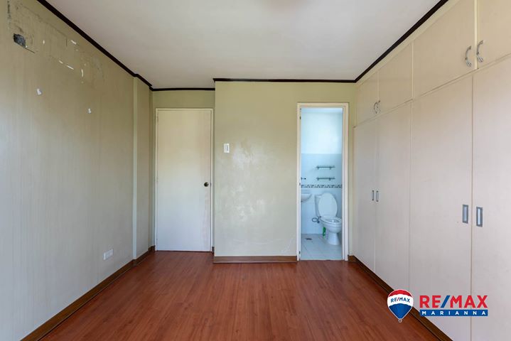 FOR SALE: 2-Story House in Metrogate, Clean Title