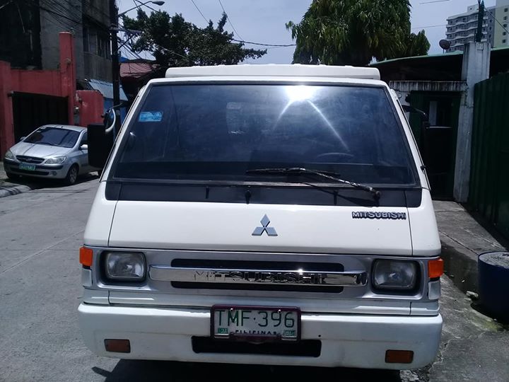 Mitsubishi l300