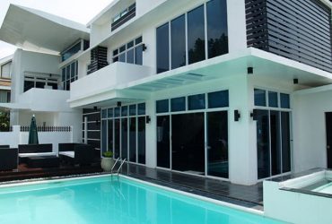 Luxurious Modern Home with Pool within Royale Cebu Estates, Casili,Consolacion