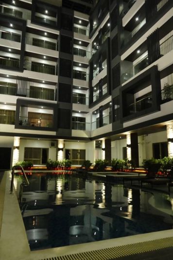 Zeppelin Suites Angeles City