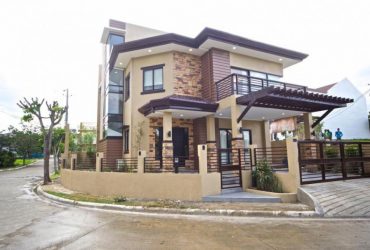 4bedrooms Molave Highlands Consolacion Cebu House For Sale With Roof Deck Pool