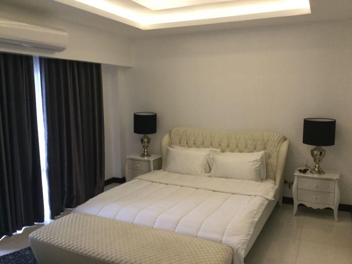 Zeppelin Suites Angeles City