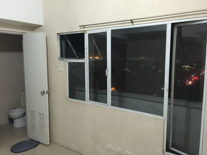 For Rent Studio Type Unit