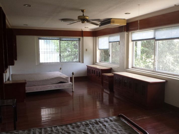 Great value property overlooking the golf course in St. Michael Village, Banilad, Cebu City