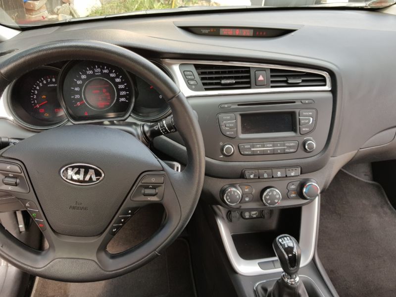 Kia cee'd Sportswagon -top Zustand!, Dußlingen