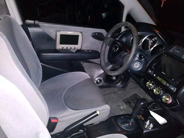 For sale honda fit jazz 2002