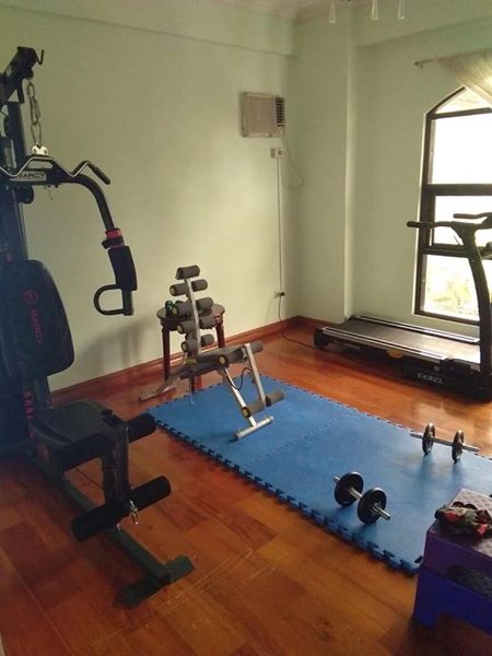 HOUSE AND LOT FOR SALE