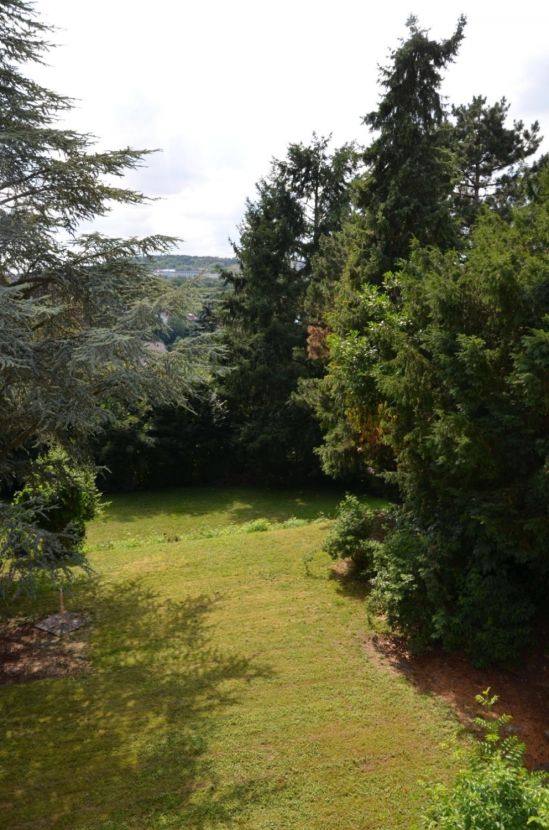 Familientraum in exponierter Lage mit herrlichem Grundstück und Fernblick