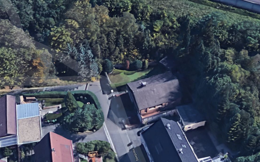 Kleines freistehendes Haus mit Ausbaureserve