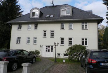 IDYLLISCHE WOHNUNG MIT FUßBODENHEIZUNG, GARTENTERRASSE UND PKW-SP