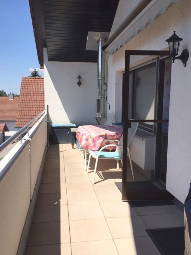 Gemmingen: Großzügige 3,5-Zimmer DG-Wohnung in energetisch saniertem 8-Familien-Haus