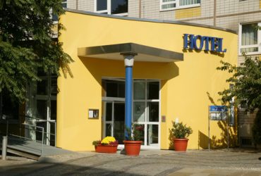 HOTEL AM TERRASSENUFER IN DRESDEN