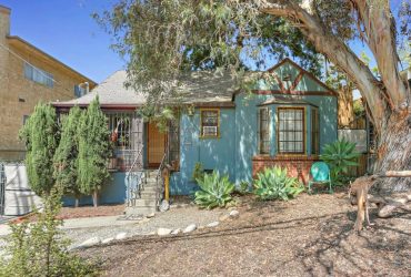 Detached House in 2353 Duane St, Los Angeles