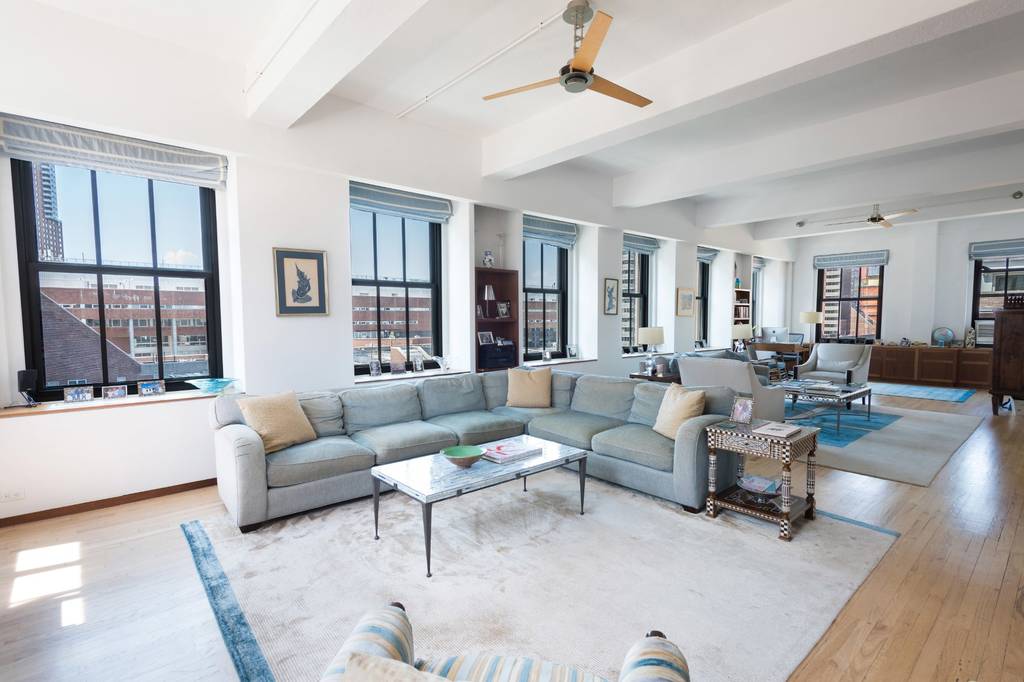 7 Room Luxury House for sale in  New York