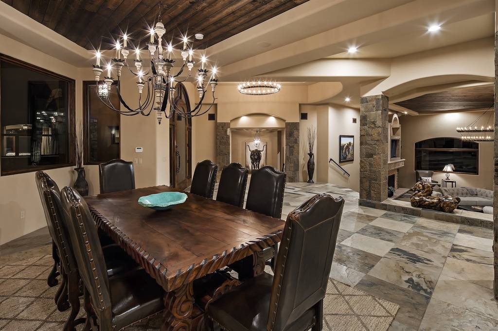 Luxury 5 Bedroom Detached House in Carefree, Arizona