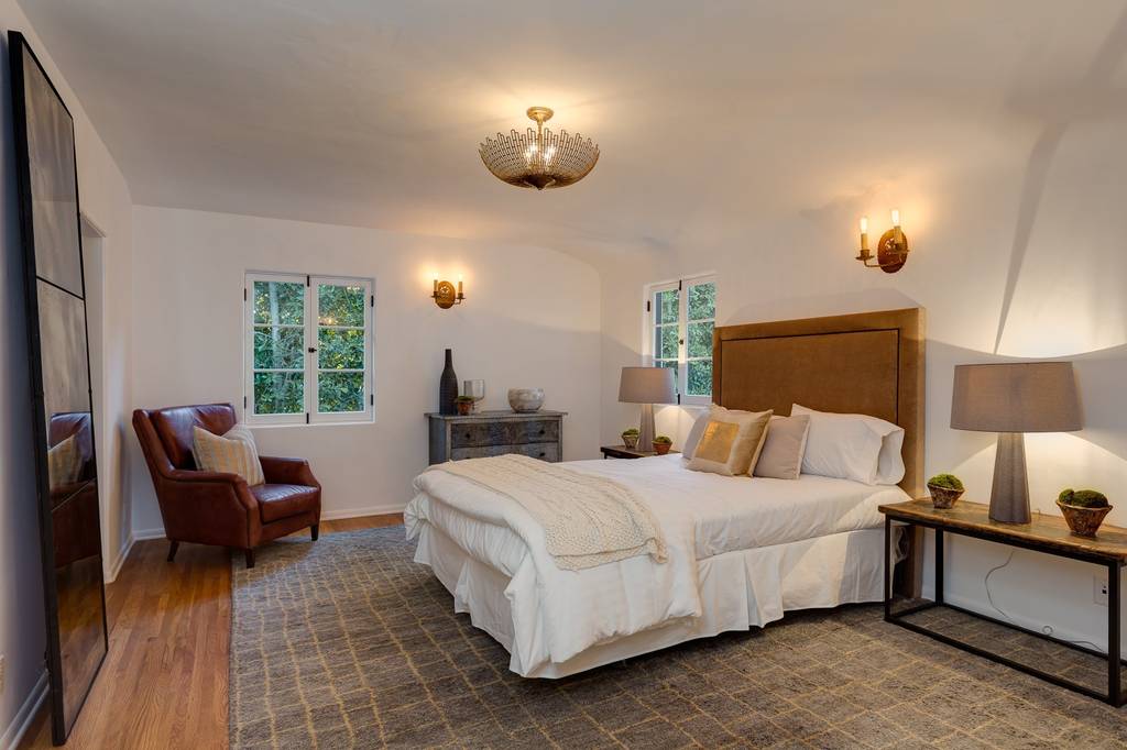 Detached House for sale in 4447 Cromwell Ave, Los Angeles