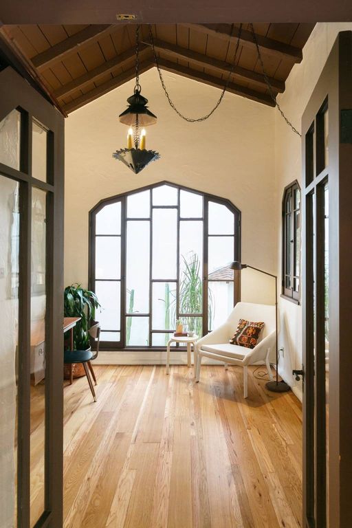 Prestigious family House 2306 Effie St, Los Angeles