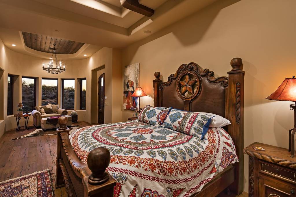 Luxury 5 Bedroom Detached House in Carefree, Arizona