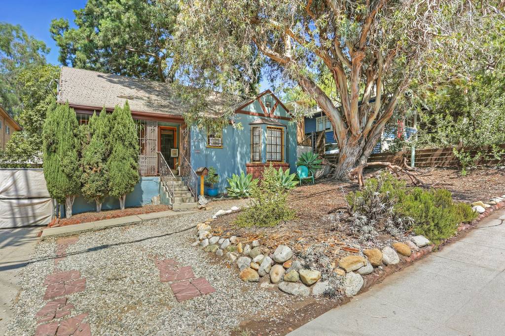 Detached House in 2353 Duane St, Los Angeles