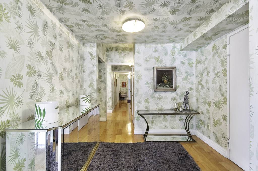 5 Room Luxury House for sale in New York
