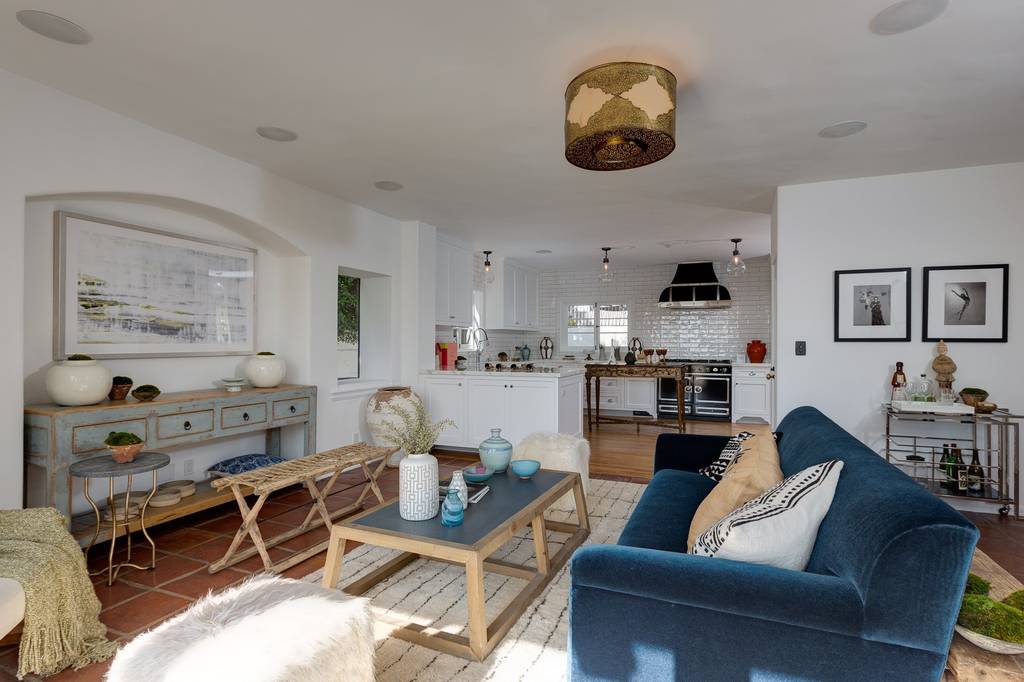 Detached House for sale in 4447 Cromwell Ave, Los Angeles