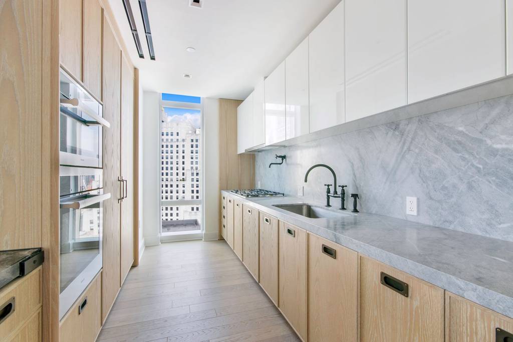 Luxury Apartment Complex in New York, Chelsea