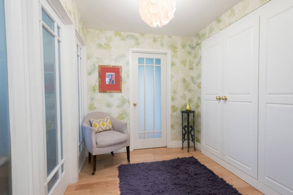 5 Room Luxury House for sale in New York