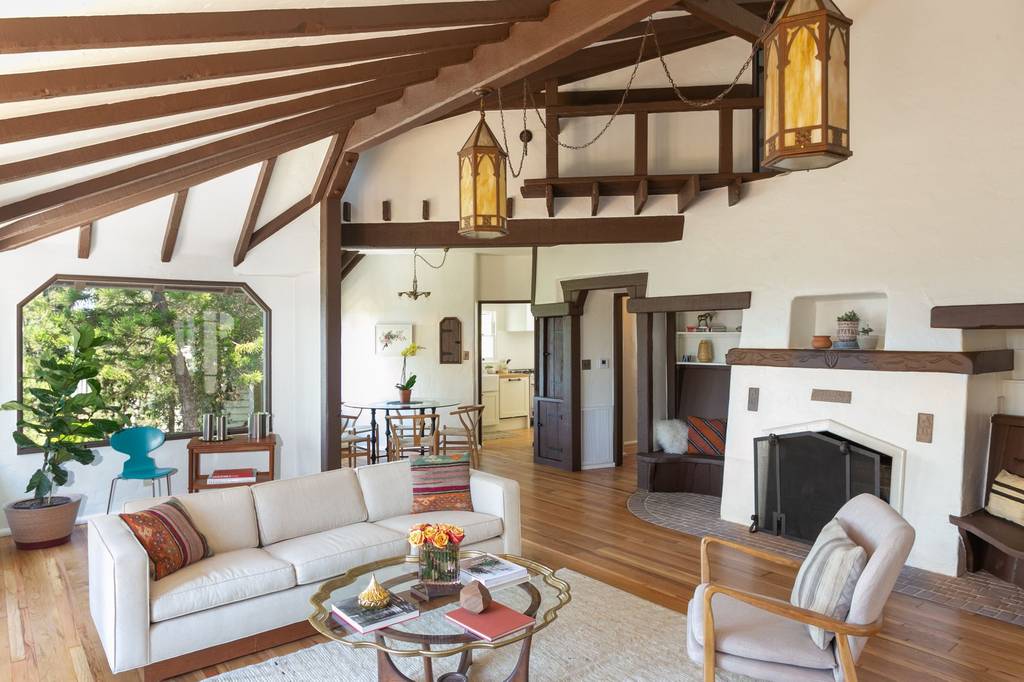 Prestigious family House 2306 Effie St, Los Angeles