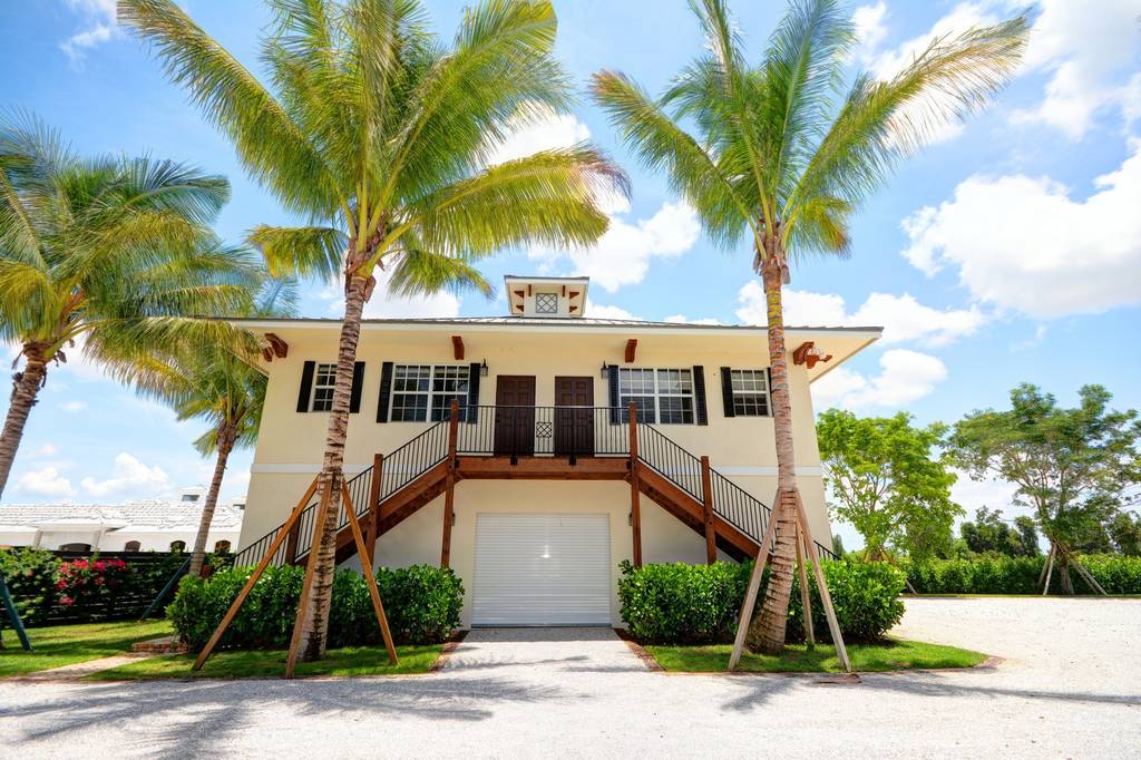 1 Bedroom Exclusive Country House for Rent in Wellington, Palm Beach, Florida