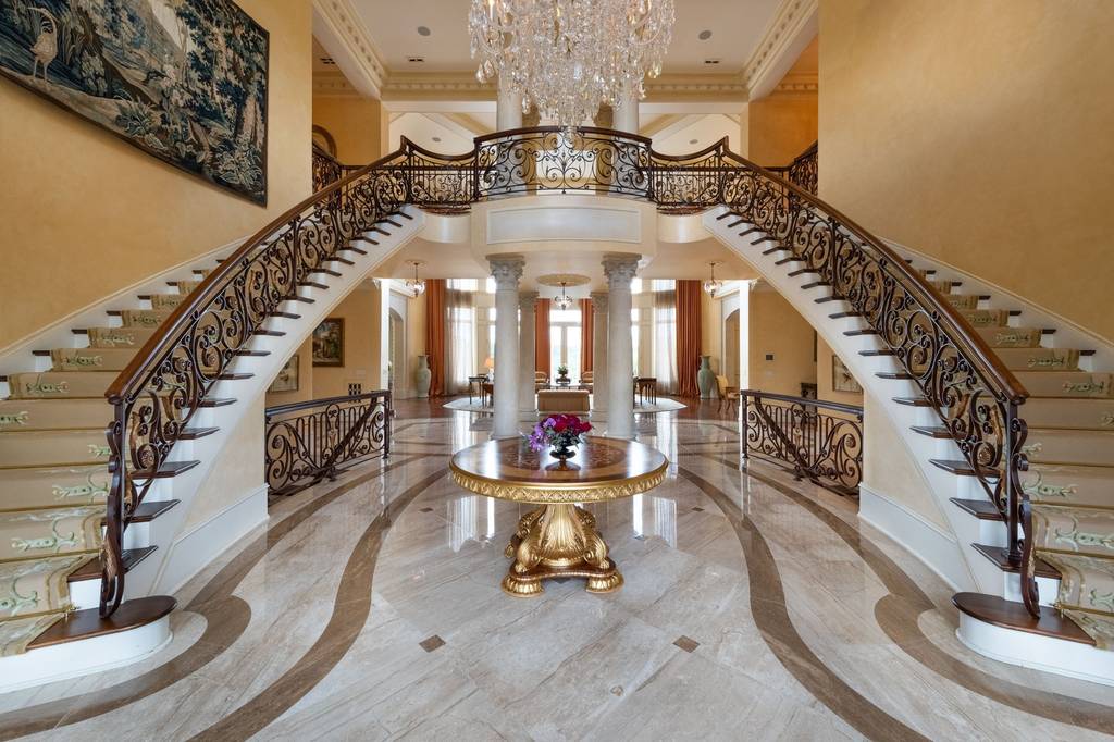 Luxury 7 bedroom Detached House in 4110 Paces Ferry Rd NW, Atlanta
