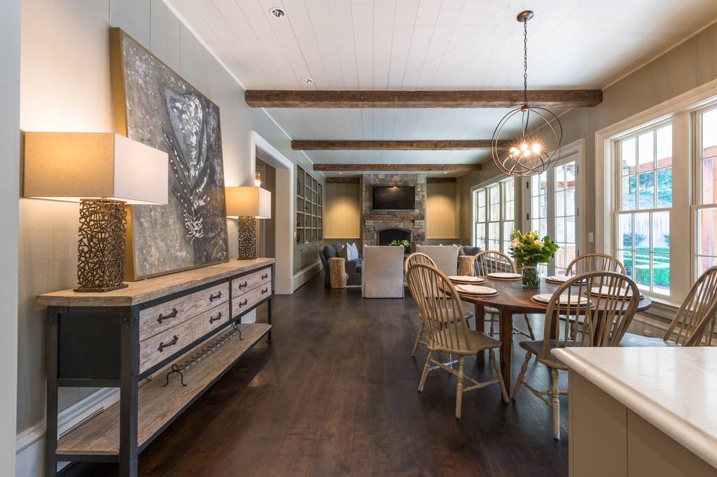 6 bedroom luxury Detached House for sale in 3900 Tuxedo Rd NW, Atlanta