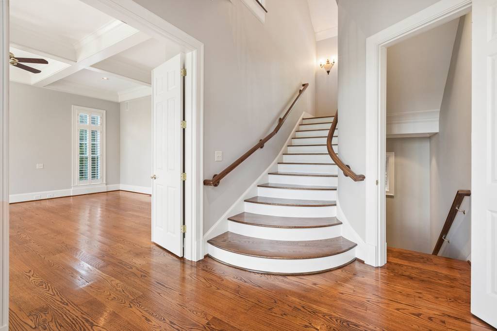Luxury Detached House for sale in 3305 Stillhouse Rd SE, Atlanta