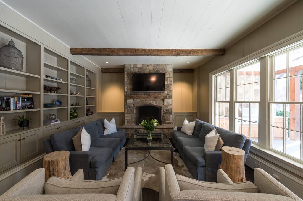 6 bedroom luxury Detached House for sale in 3900 Tuxedo Rd NW, Atlanta