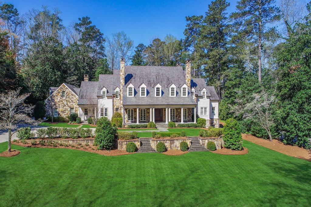 6 bedroom luxury Detached House for sale in 3900 Tuxedo Rd NW, Atlanta