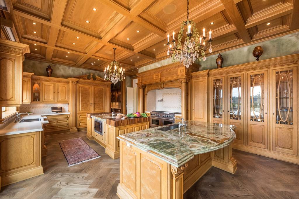 Luxury 7 bedroom Detached House in 4110 Paces Ferry Rd NW, Atlanta