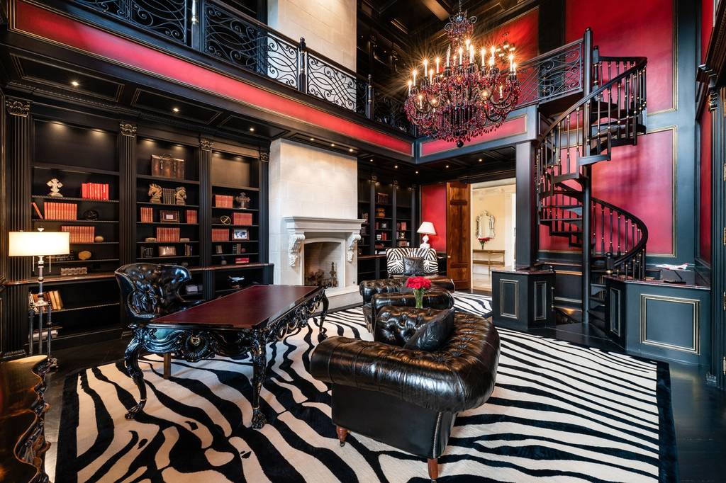 Luxury 7 bedroom Detached House in 4110 Paces Ferry Rd NW, Atlanta