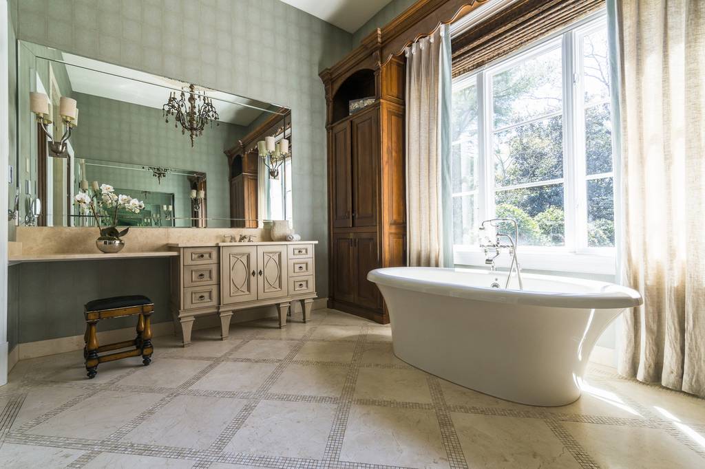 Luxury Detached House for sale in 4440 Northside Dr NW, Atlanta