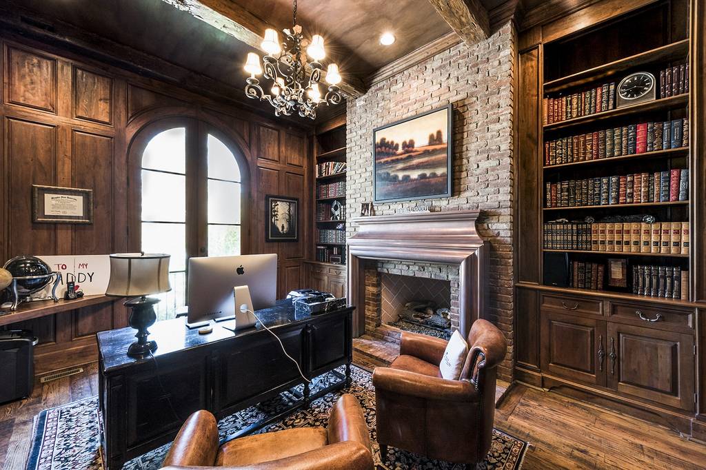 Luxury Detached House for sale in 4440 Northside Dr NW, Atlanta