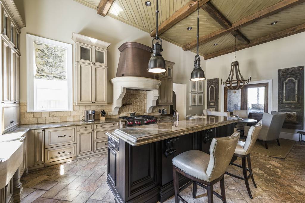 Luxury Detached House for sale in 4440 Northside Dr NW, Atlanta