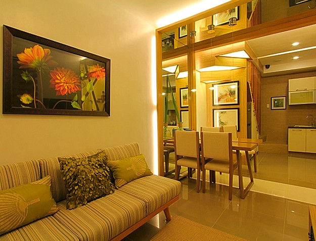 3 bedroom house with balcony car park nr school 30 min from NAIA
