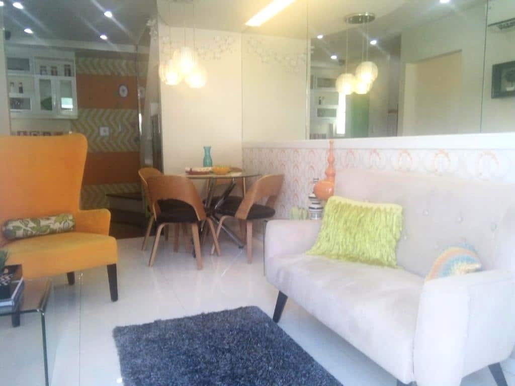 3 bedroom house with balcony car park nr school 30 min from NAIA