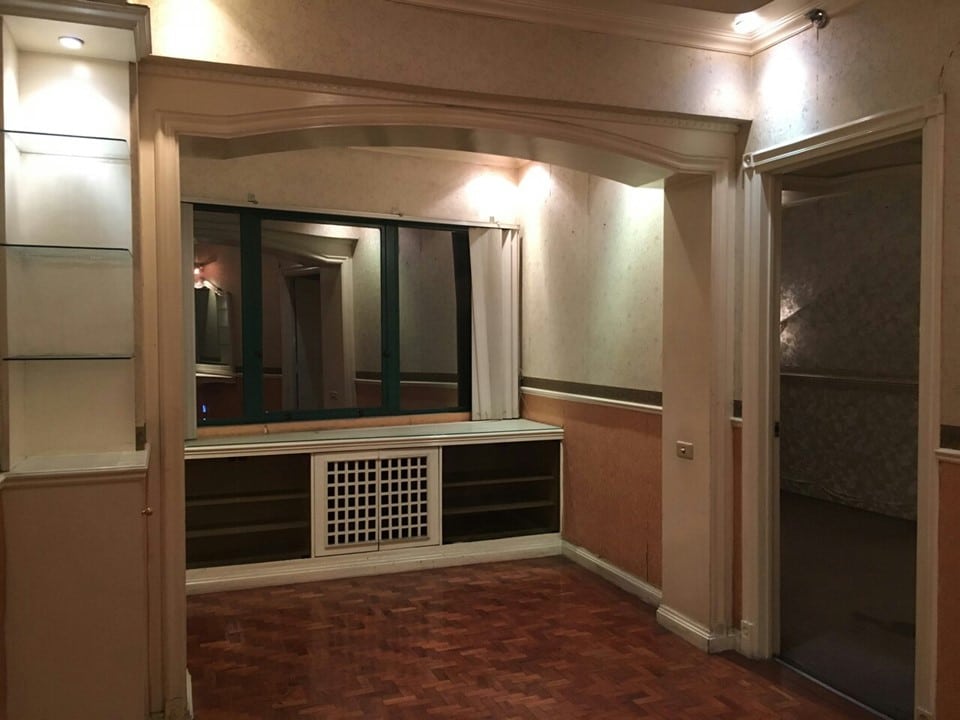 CONDO UNIT – MANDALUYONG EDSA