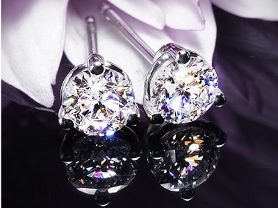 We buy Jewelries, diamonds, Swiss watches and expensive bags and we pay SPOT CASH!
